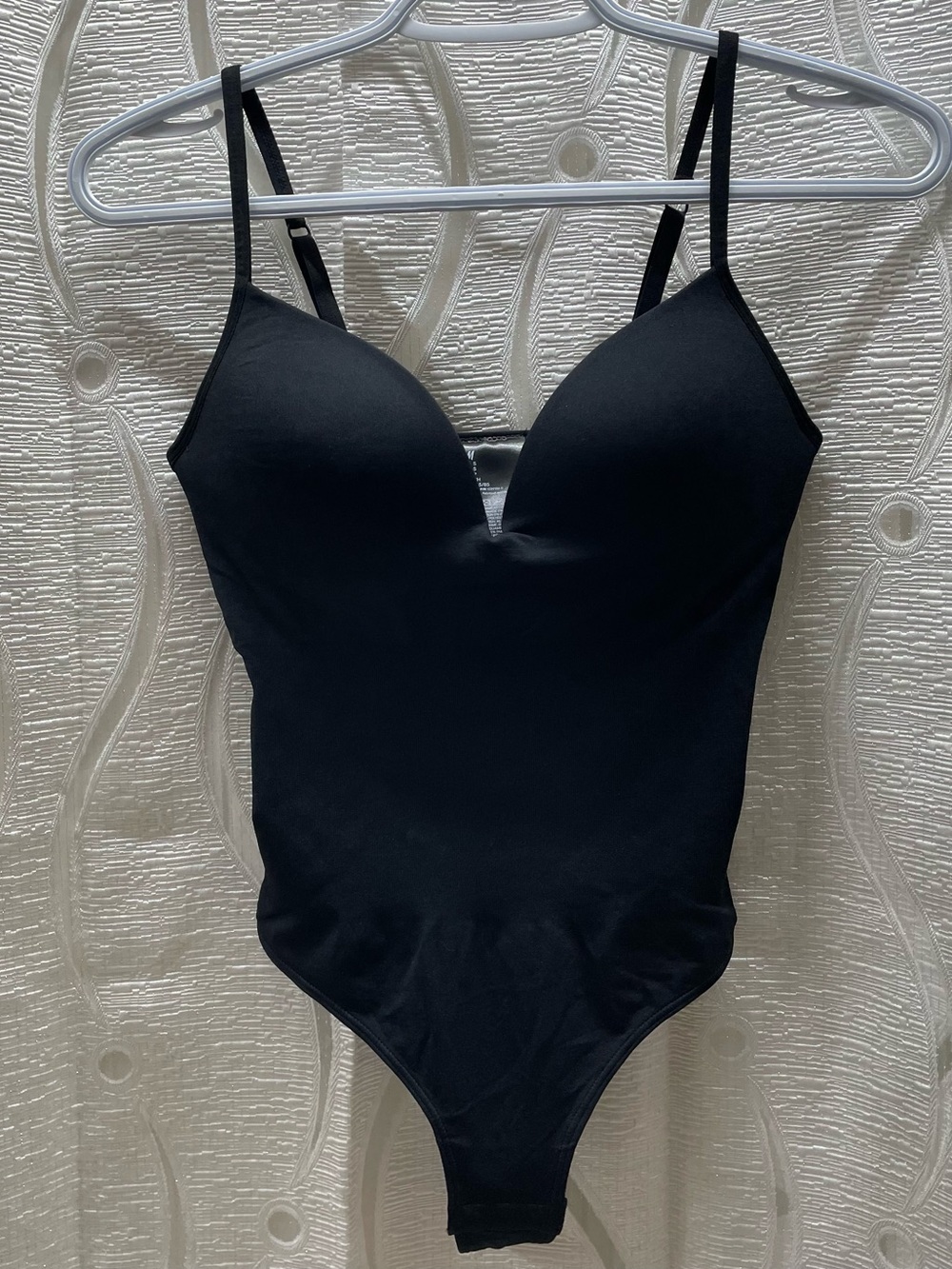 H&M Bodysuit Womens Small Black Excellent V-Neck Adjustable Strap Thong Bottom
